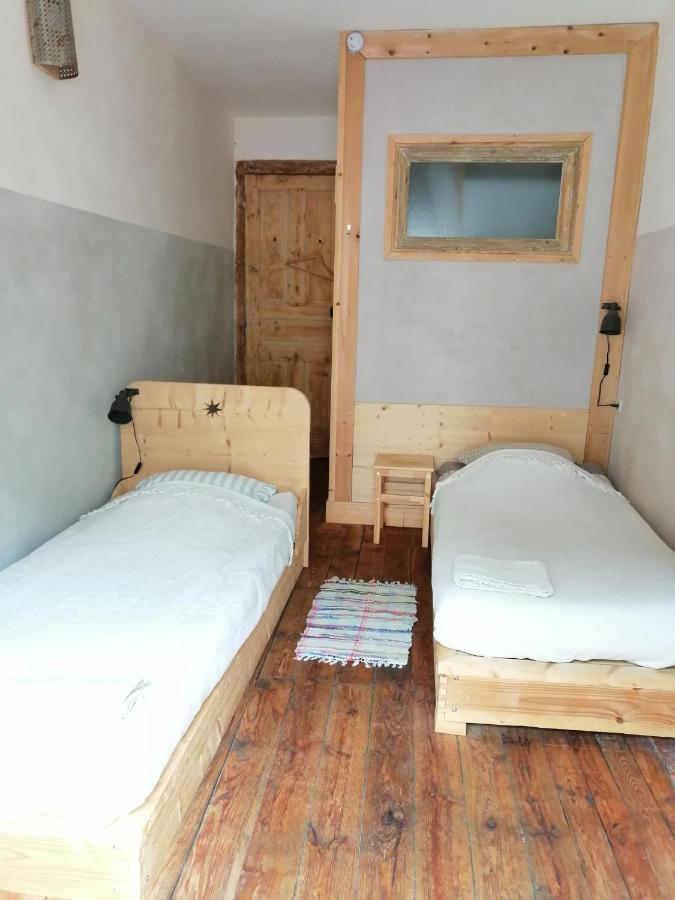 File Dans Ta Chambre ! Le Monastier sur Gazeille Ngoại thất bức ảnh